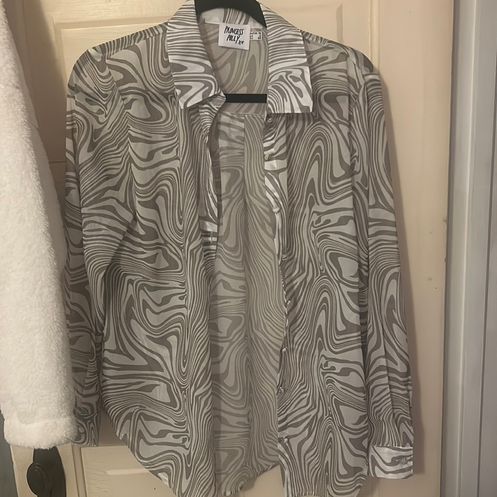 Princess polly button up shirt